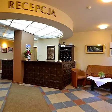 Carmen Hotel 3*